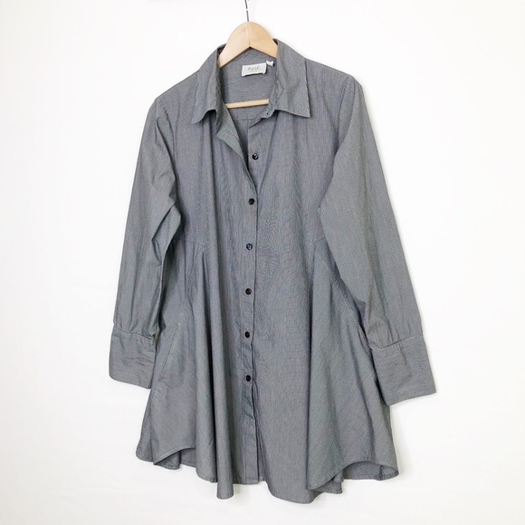 INAE Collection, pinstripe, gray tunic, shirt, dress - Picture 7 of 11
